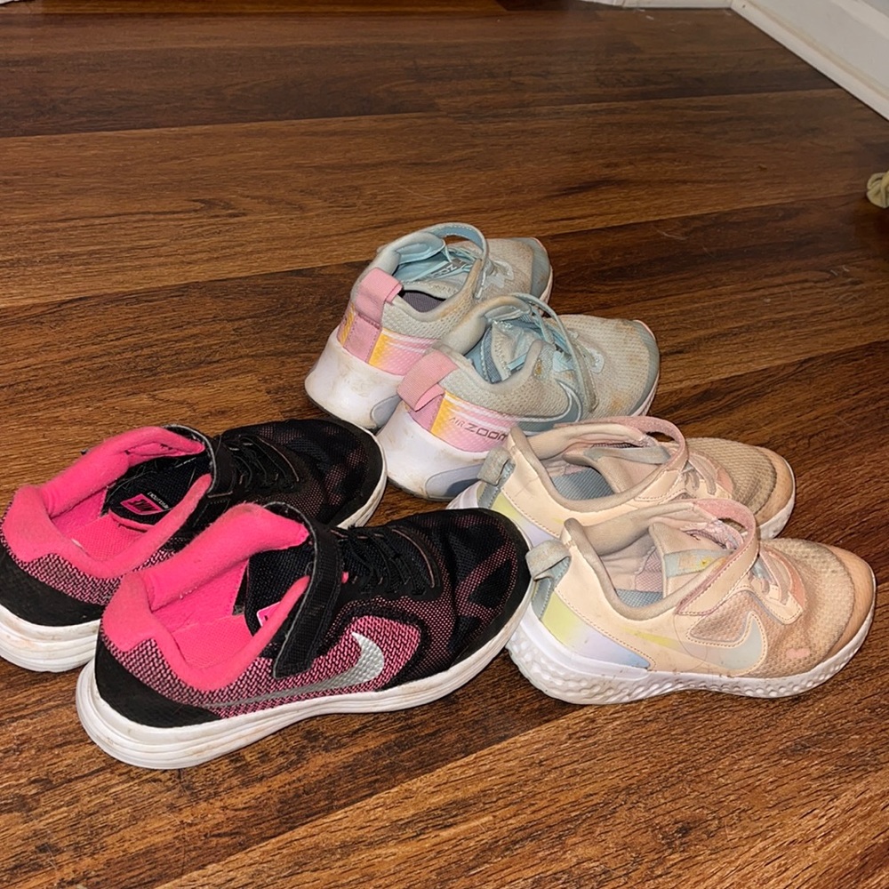 Size 1 Nike Girls Shoes